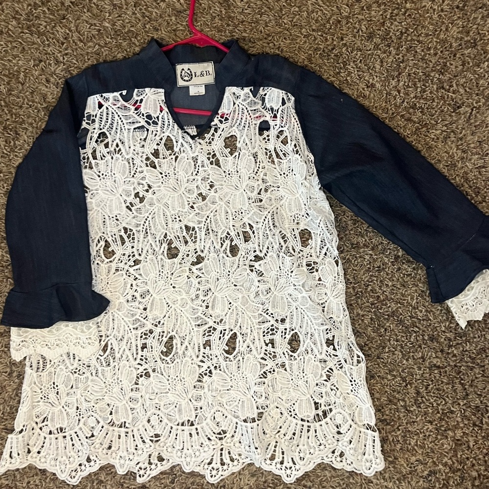 L&B denim and lace 3/4 sleeve shirt